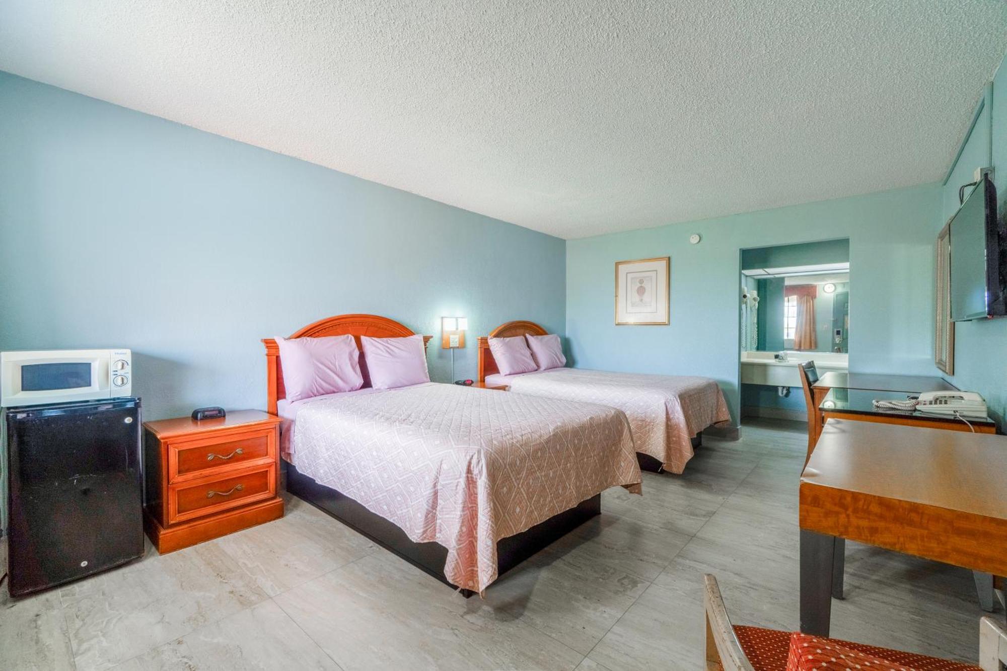 Lone Star Inn & Suites By Oyo Harlingen Tx Buitenkant foto