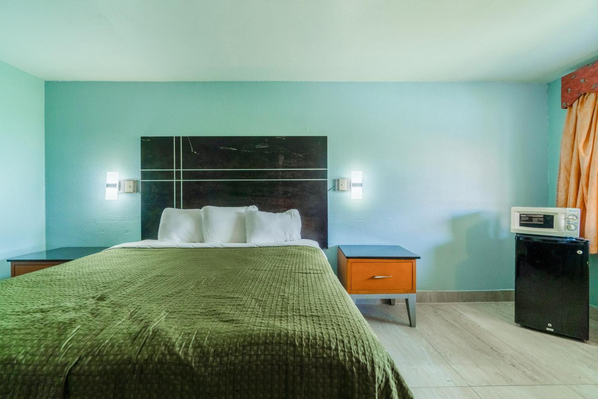 Lone Star Inn & Suites By Oyo Harlingen Tx Buitenkant foto